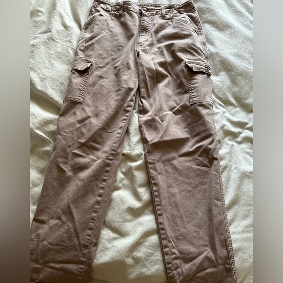 Universal Thread boyfriend cargos - Picture 2 of 4